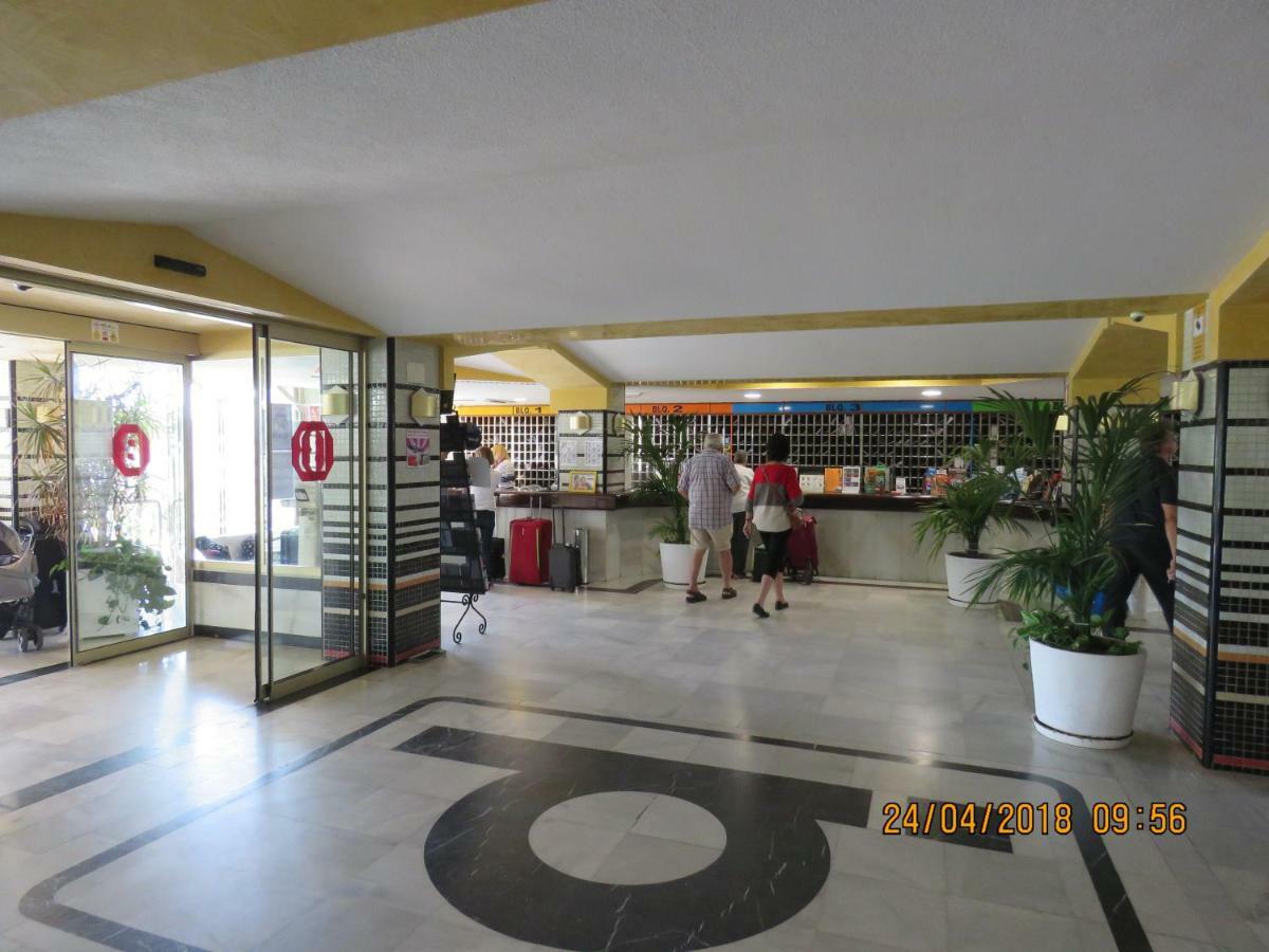 Benal Beach Apartments Malaga Exterior photo